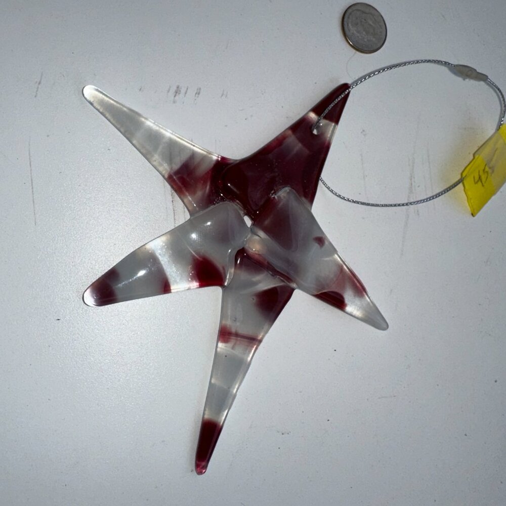 #2016 STAR MULTI COLOR 5 POINT ORNAMENT RED & WHITE FUSED SUN CATCHER - Picture 2 of 11